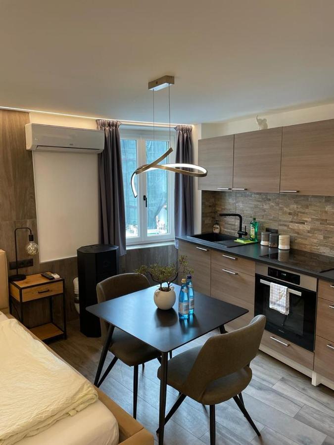 Flow Apartments Trogmann Living - Open Space Merano Bagian luar foto